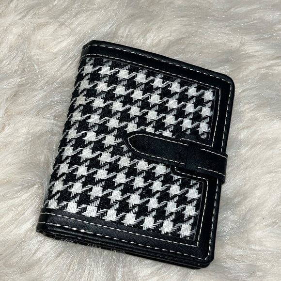 Small wallet - Picture 1 of 3